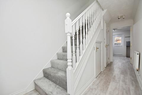 3 bedroom terraced house for sale, Seaforth Grove, Southend On Sea, Essex, SS2