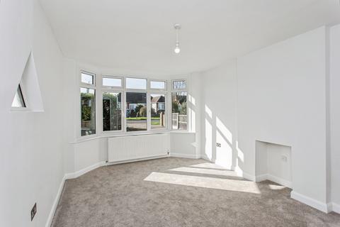 3 bedroom bungalow for sale, Bridgwater Drive, Westcliff-on-Sea, Essex, SS0