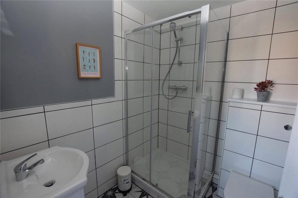 Room 5 Ensuite