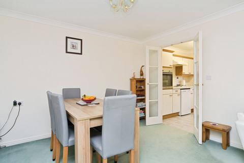 1 bedroom flat for sale, Coed Pella Road, Colwyn Bay, Conwy, LL29
