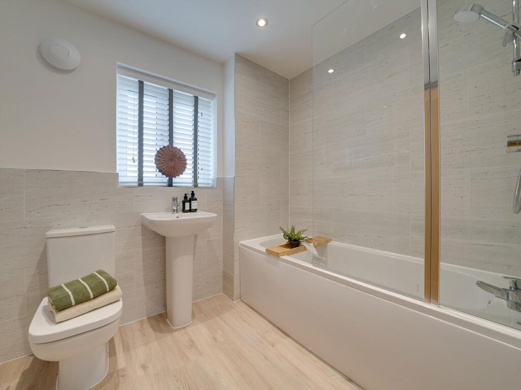 Bathroom..jpeg
