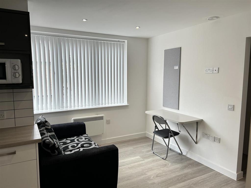 Lounge Area.JPG