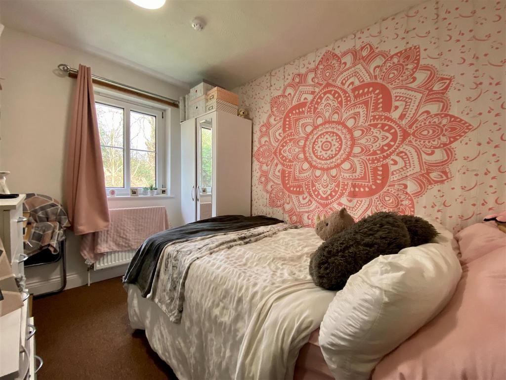 Bedroom 4.jpg