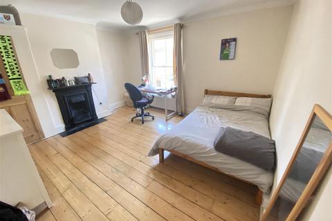 St Peters Grove, Kent CT1