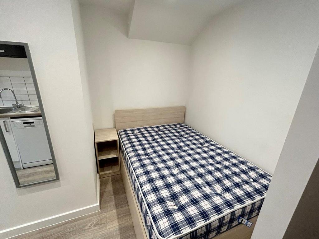 BEDROOM AREA.jpg