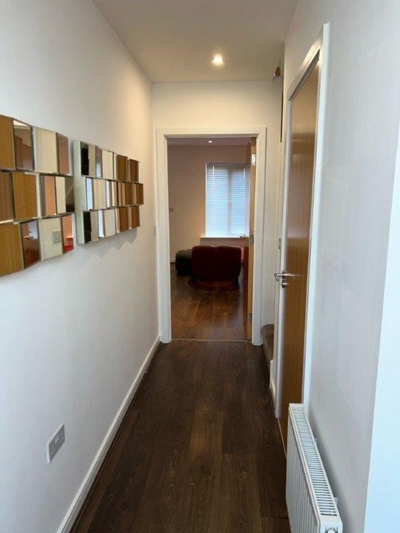 ENTRANCE HALLWAY.jpg