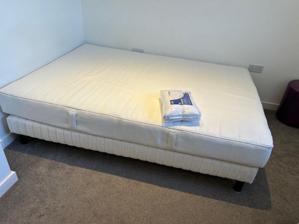 BEDROOM 3.1.jpg