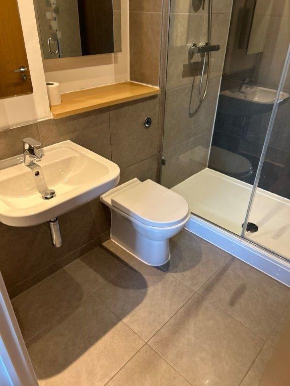 TF SHOWER ROOM 1.1.jpg