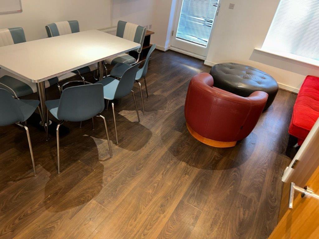 LOUNGE 1.1.jpg