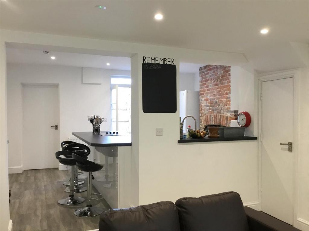 41 Broad St new sitt b.JPG.JPG