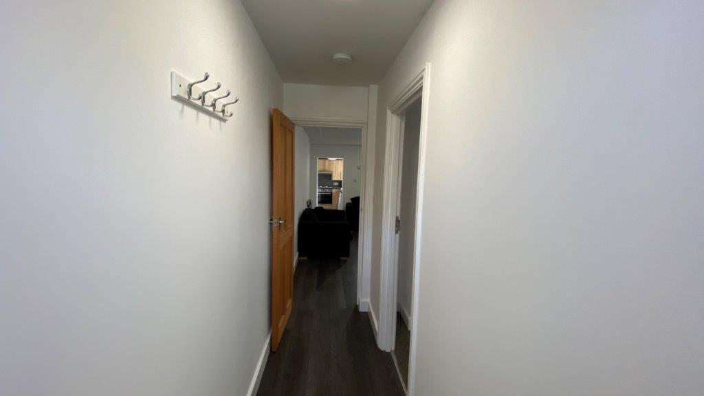 HALLWAY.jpg