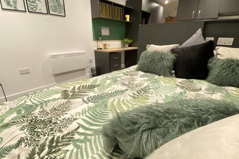undefined, Griffin, St Peters Street CT1