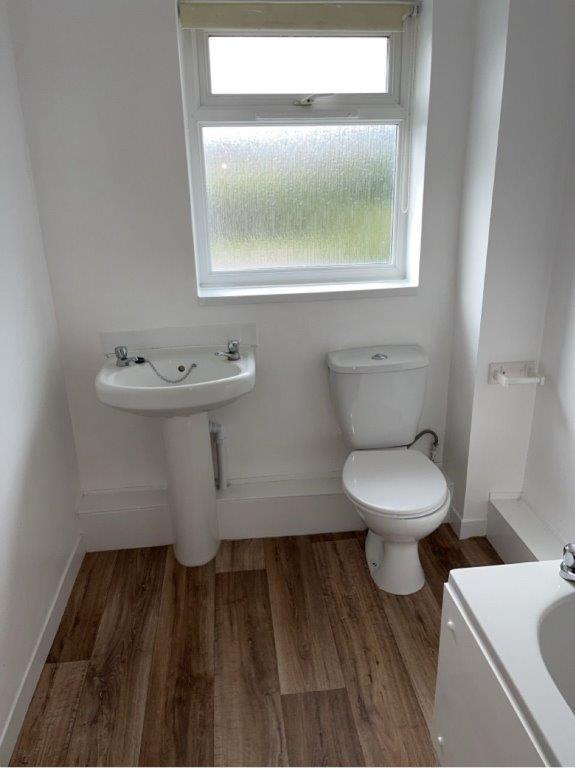 BATHROOM 1.0.jpg