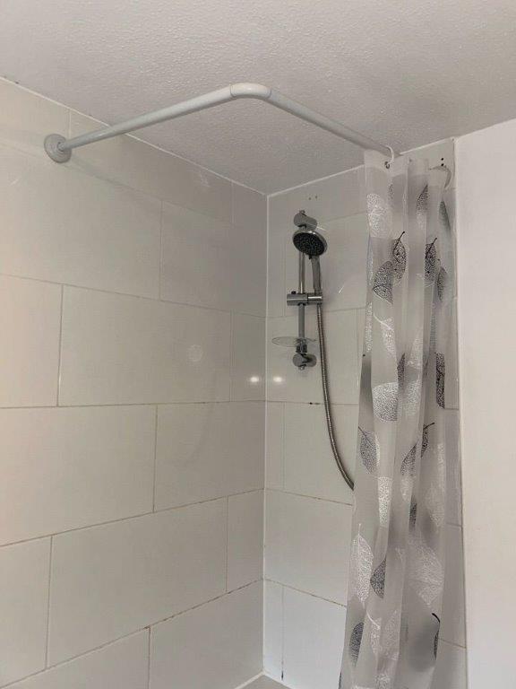 BATHROOM 1.2.jpg