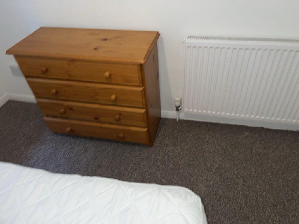 BEDROOM 3.2.jpg