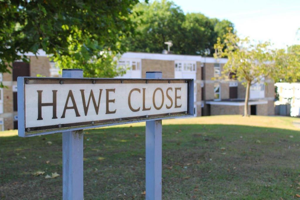 17 Hawe Close view 2.jpg