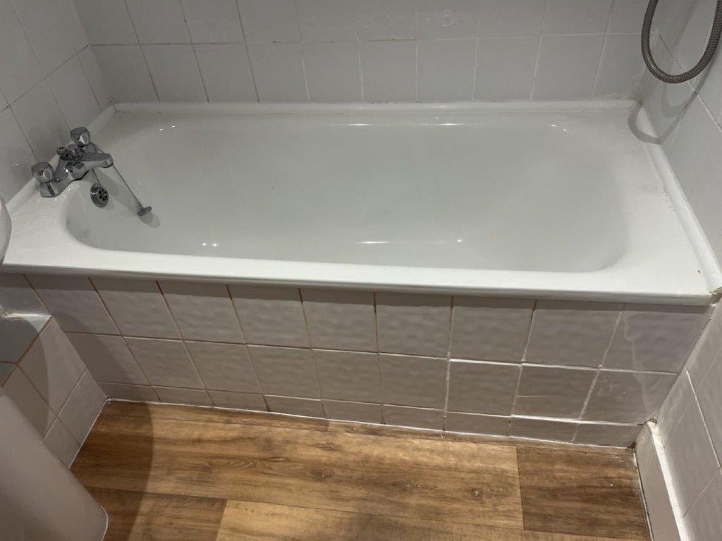 BATHROOM 1.1.jpg
