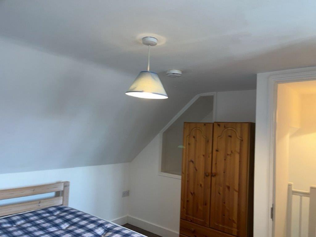 BEDROOM 3.4.jpg