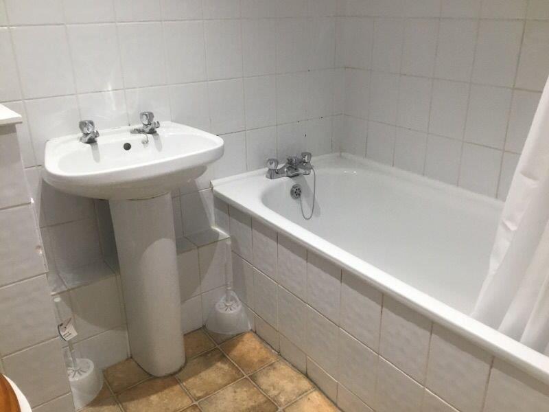BATHROOM 1.0.jpg
