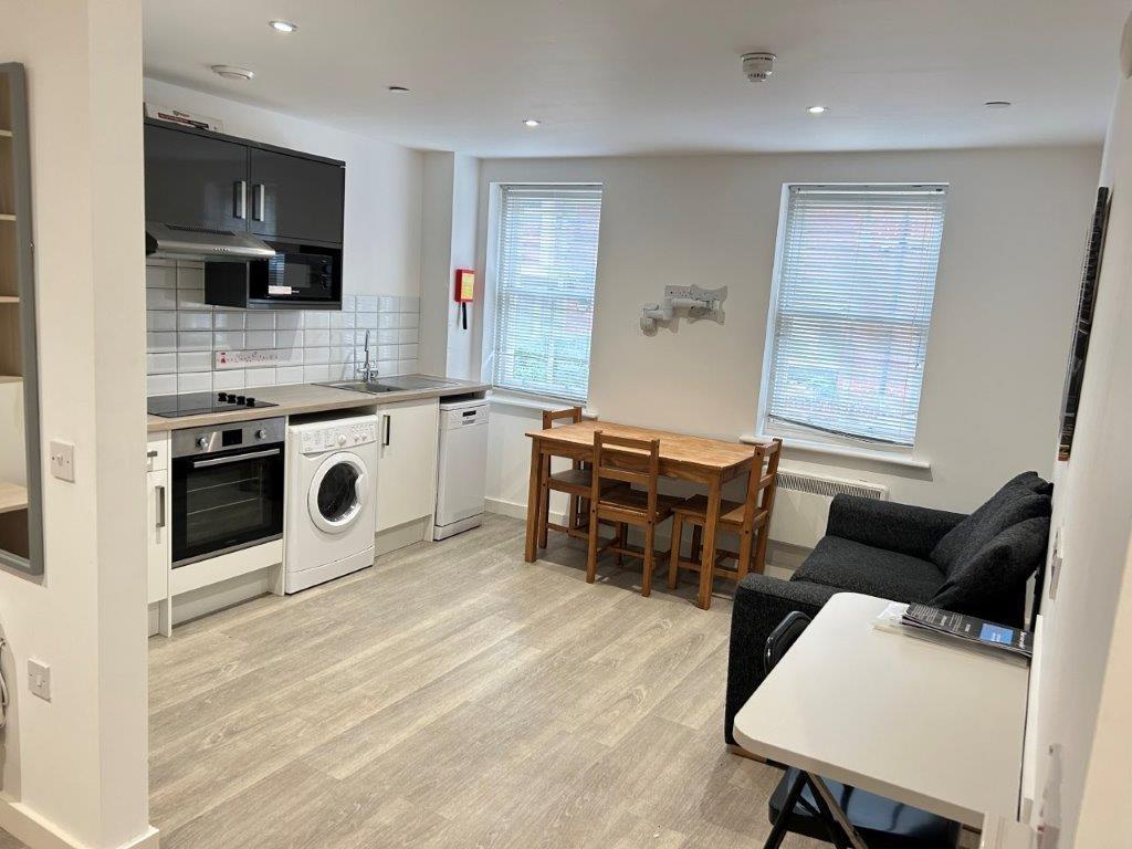 LIVING AREA LONG.jpg