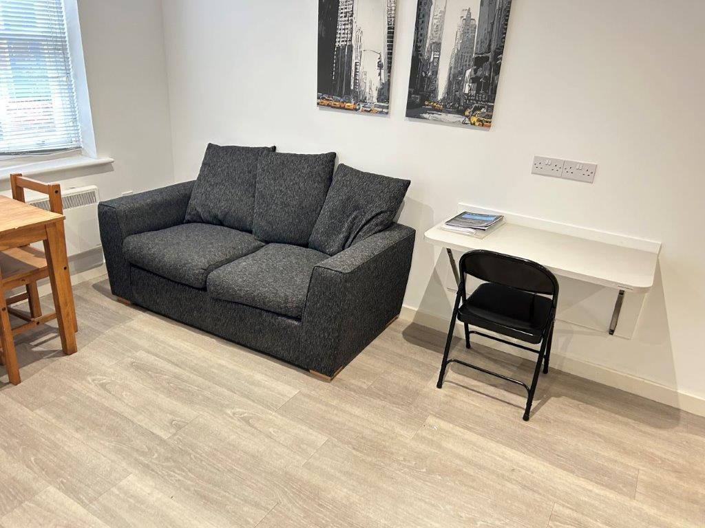 LIVING AREA 1.jpg