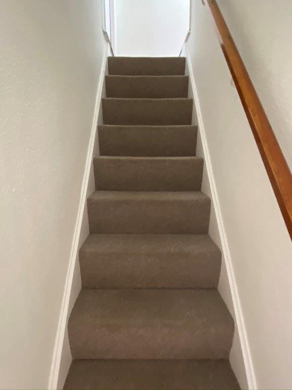 STAIRWELL.jpg