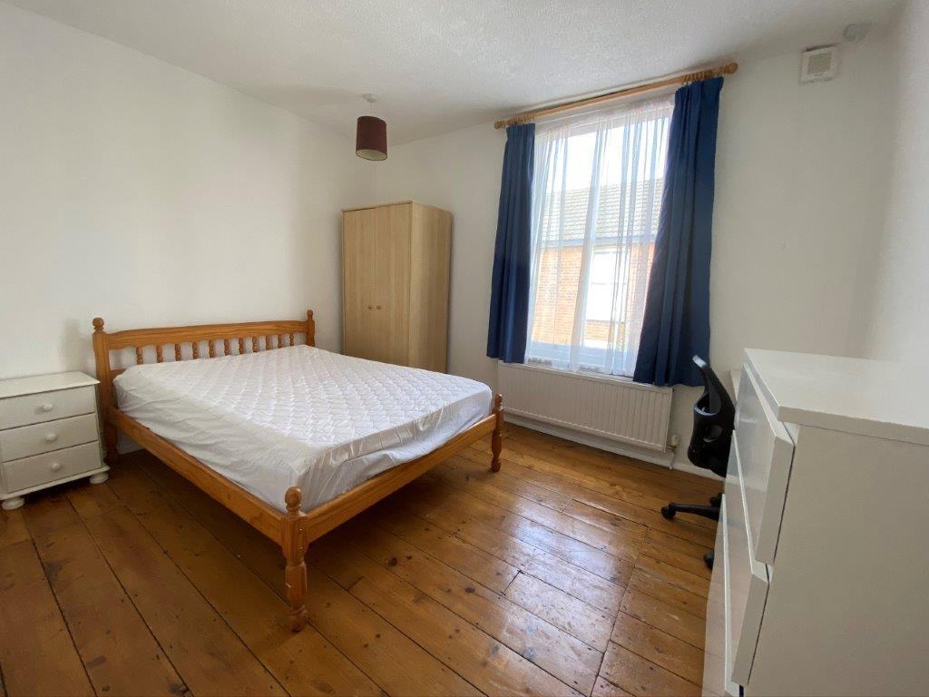 BEDROOM 1.0.jpg