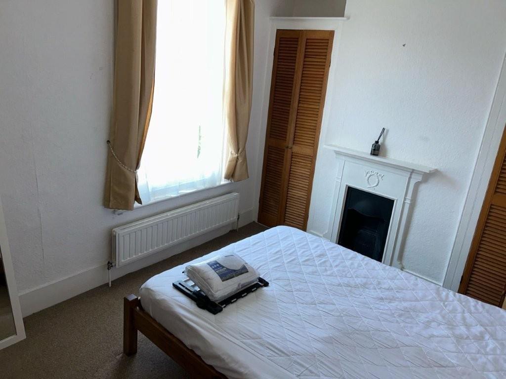 Bedroom 1.4.jpg