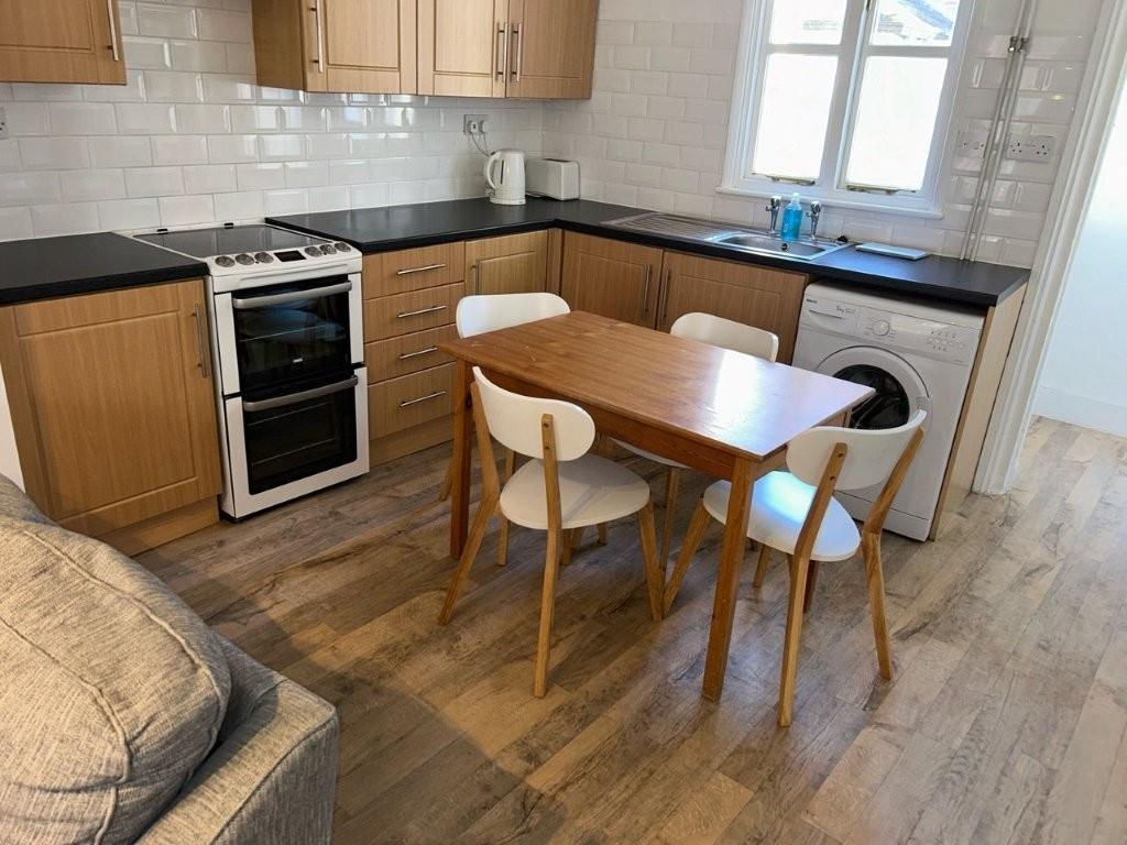 Kitchen 1.1.jpg