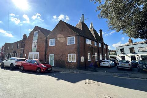Oaten Hill, Canterbury CT1