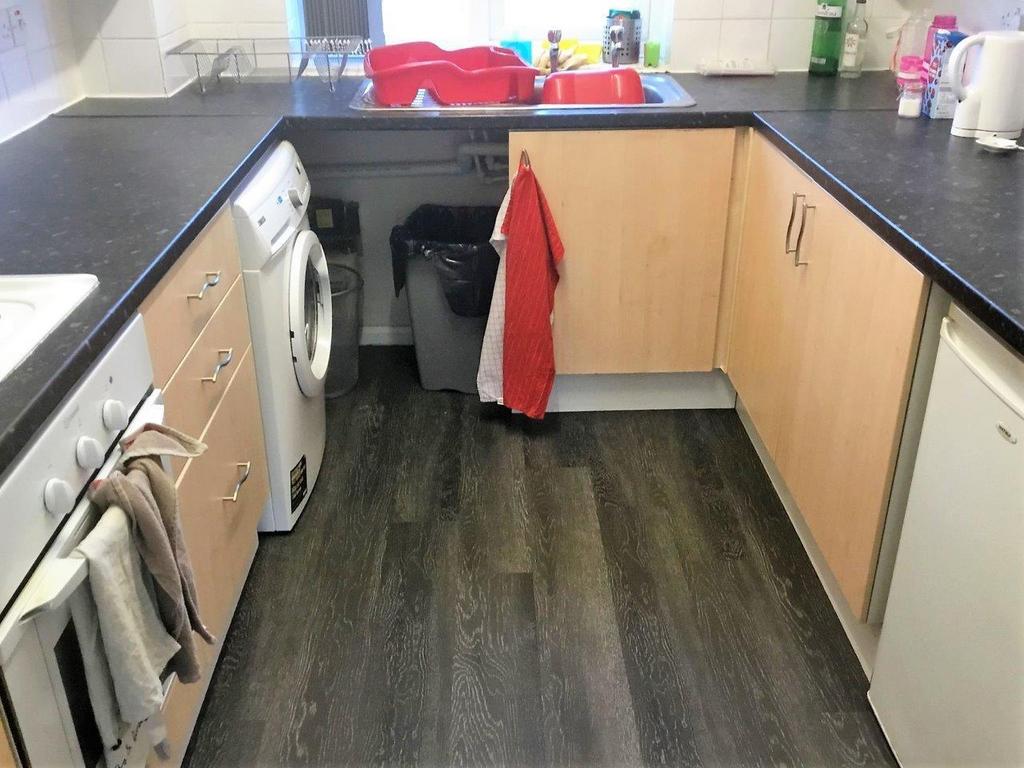 2 Dymchurch House Kitchen 2018.jpg