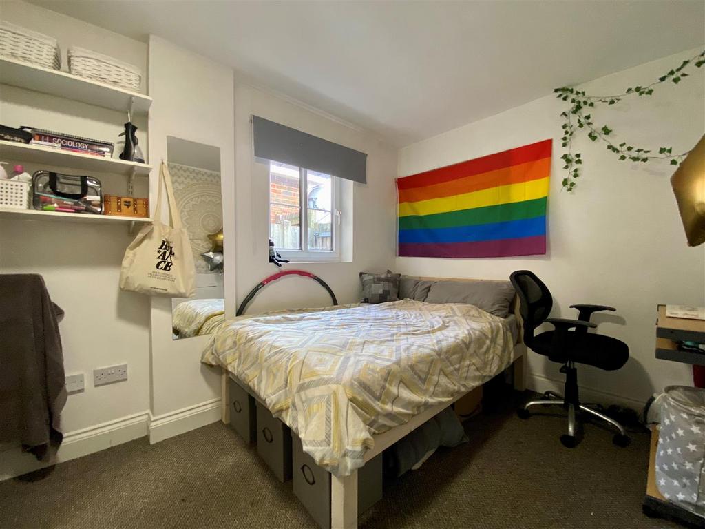 DS Bedroom.jpg