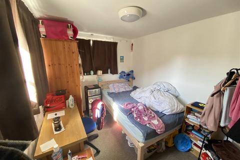 3 bedroom flat to rent, Northgate, Kent CT1