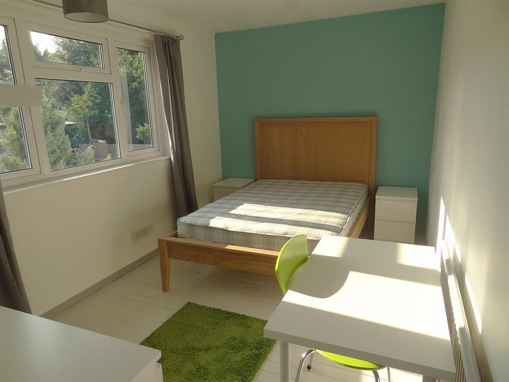 18 Sancroft Avenue - Bedroom 4.JPG