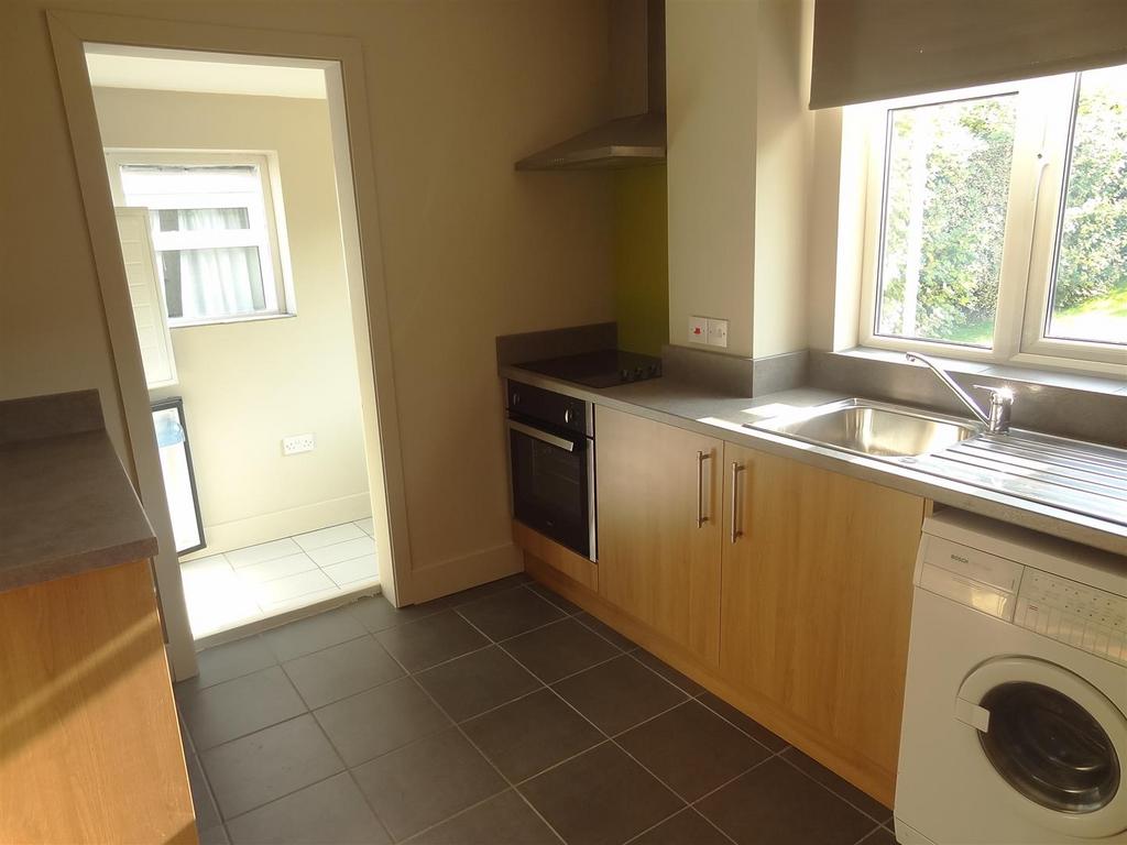 18 Sancroft Avenue - Kitchen 2.JPG