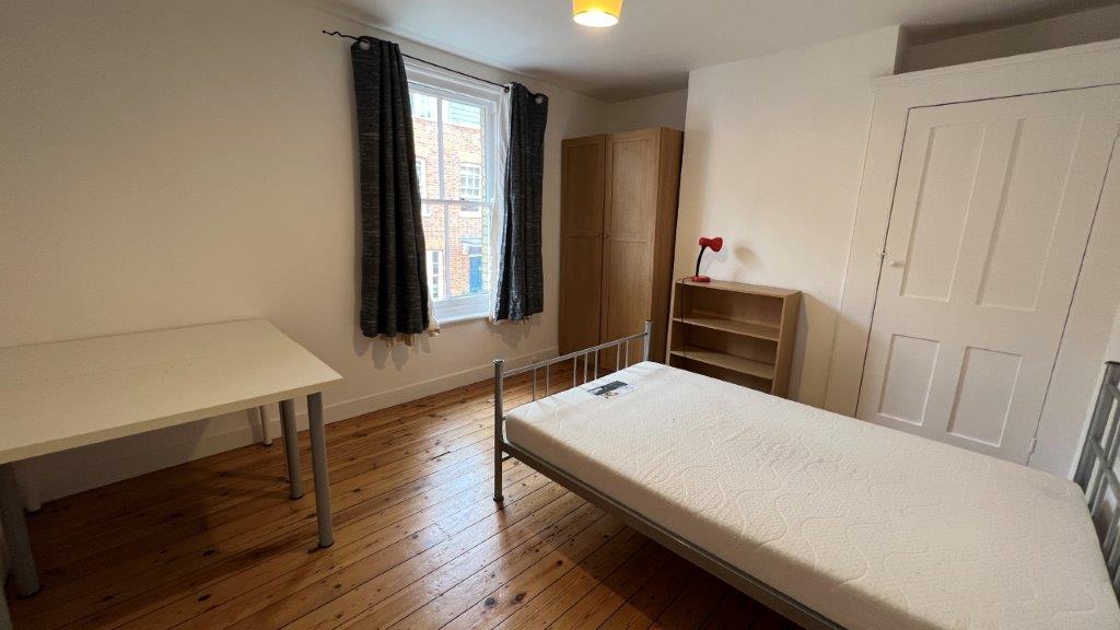BEDROOM 3.jpg