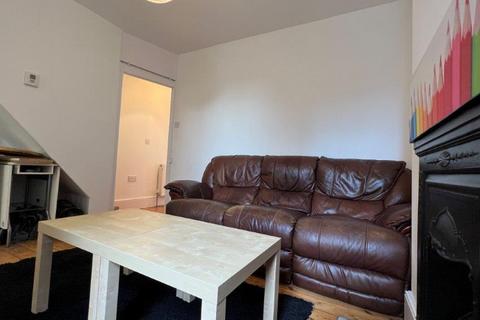 3 bedroom house to rent, St Peters Lane, Kent CT1