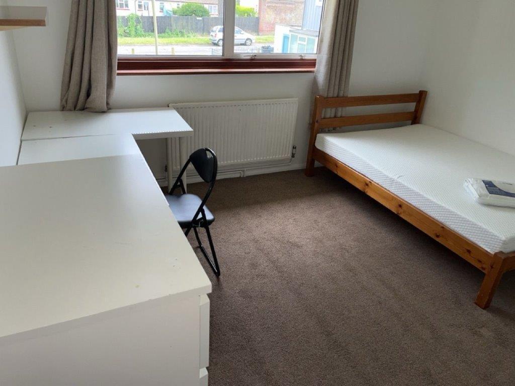 BEDROOM 3.0.jpg