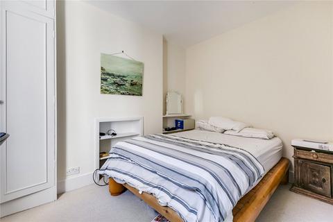 2 bedroom flat to rent, Irving Mansions, London W14
