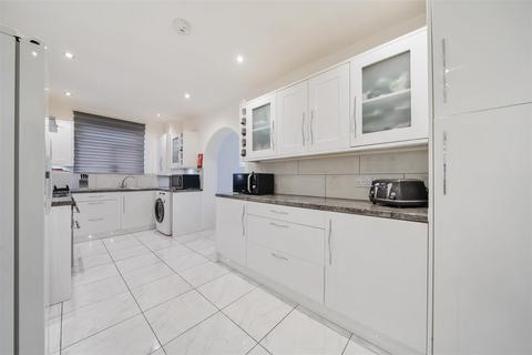 3 bedroom semi-detached house for sale, Petersham Drive, Orpington BR5