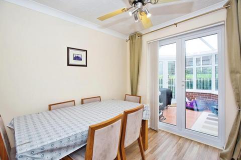 4 bedroom detached house for sale, Akeman Close, Yeovil