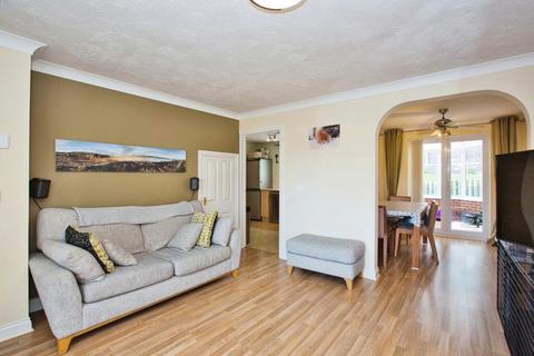 4 bedroom detached house for sale, Akeman Close, Yeovil