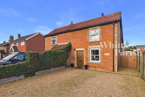 2 bedroom semi-detached house for sale, Ipswich Road, Long Stratton, Norwich, NR15 2TF