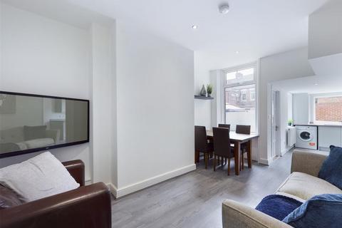 5 bedroom terraced house for sale, Telford Street, Gateshead, NE8