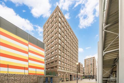 2 bedroom flat to rent, Atlantis Avenue, London E16