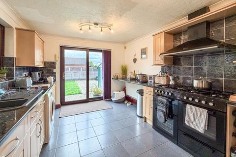 3 bedroom semi-detached house for sale, The Furlongs, Stourbridge, West Midlands