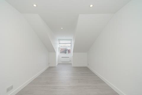 undefined, Cresswell Road Twickenham TW1