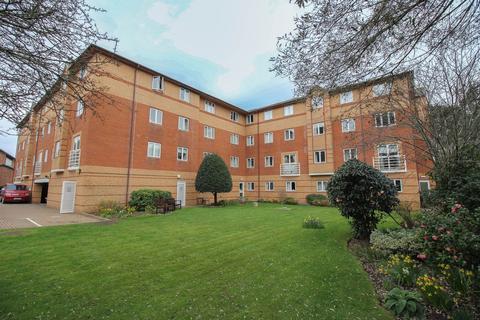 2 bedroom retirement property for sale, Birnbeck Court*Short Walk to Beach & Town*Over 60`s Retirement Apartment*Two Bedrooms*