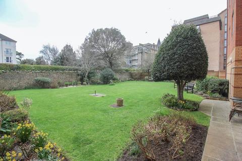 2 bedroom retirement property for sale, Birnbeck Court*Short Walk to Beach & Town*Over 60`s Retirement Apartment*Two Bedrooms*