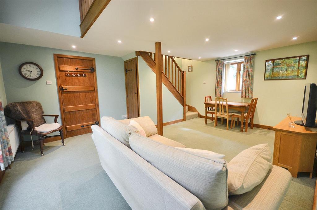 Annexe Sitting/Dining Room